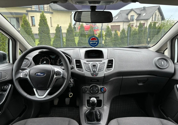 Ford Fiesta cena 27000 przebieg: 118872, rok produkcji 2014 z Góra małe 301